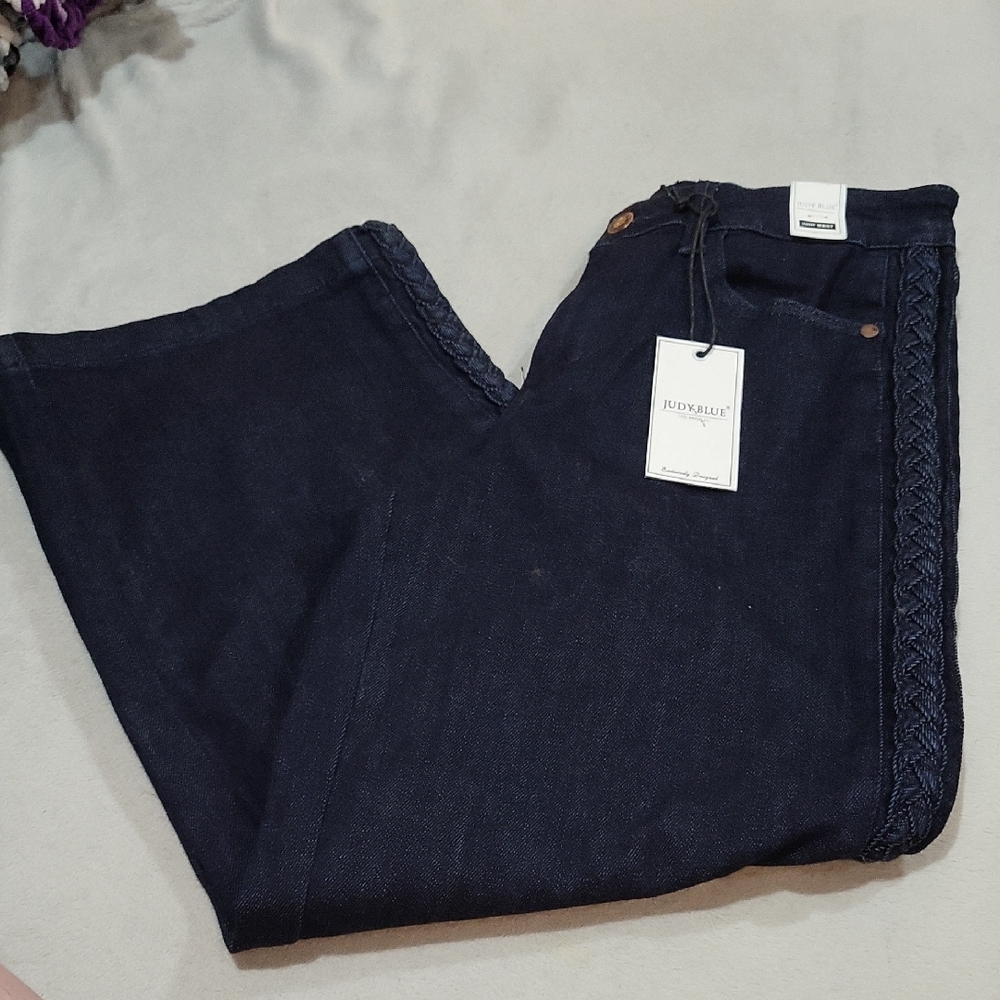 Judy Blue Women's Dark Blue Jeans - Picture 1 of 13